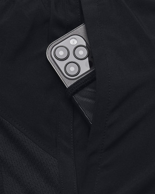 UA LAUNCH 7 SHORTS