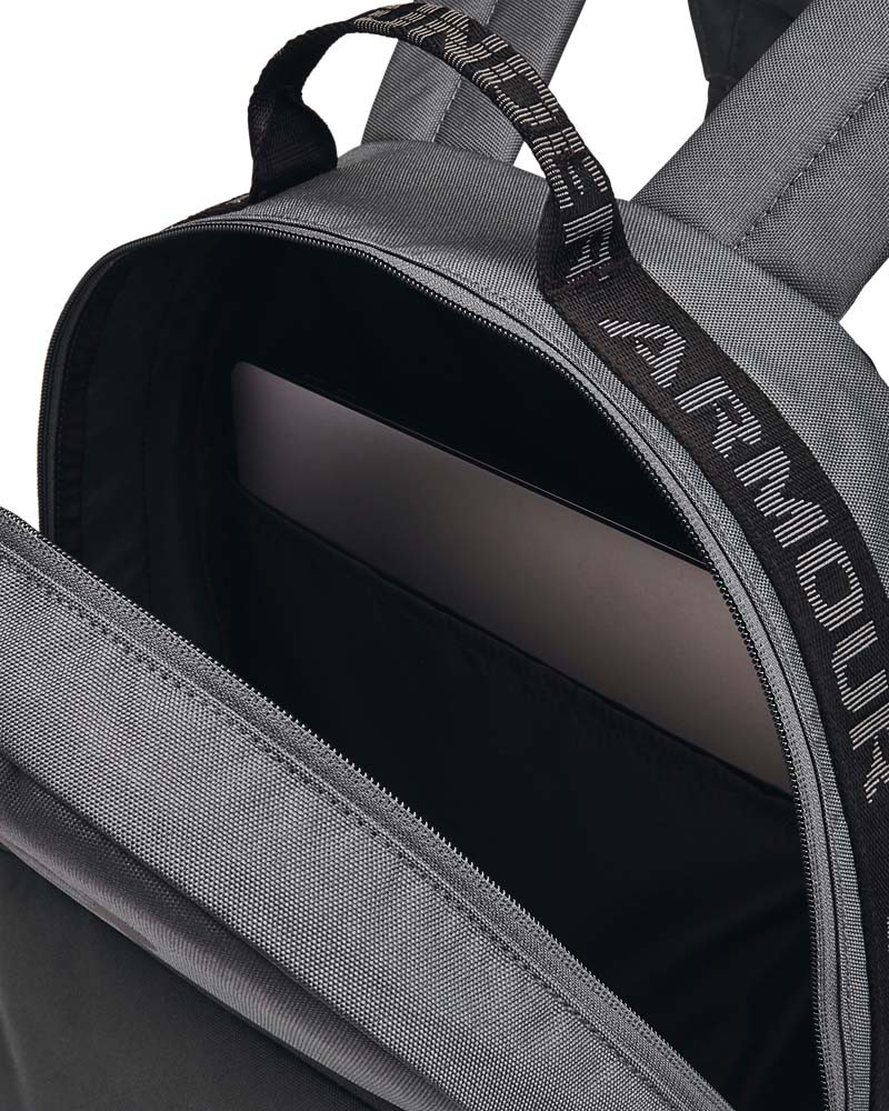 UA ESSENTIAL BACKPACK
