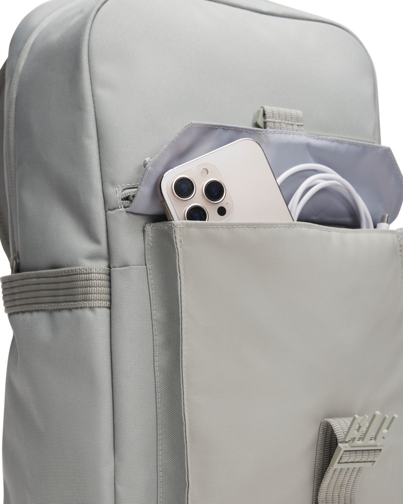 UA TRIUMPH CAMPUS BP 